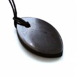 Кулон "Лепесток". Кулоны из шунгита.