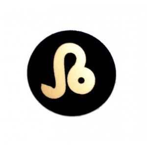 Пластинка для сотового телефона "Лев". Шунгит для сотовых телефонов.