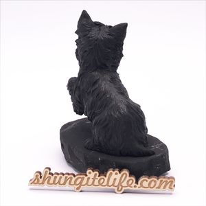 Фигурка собачки 10 см высотой. Фигурки из шунгита.